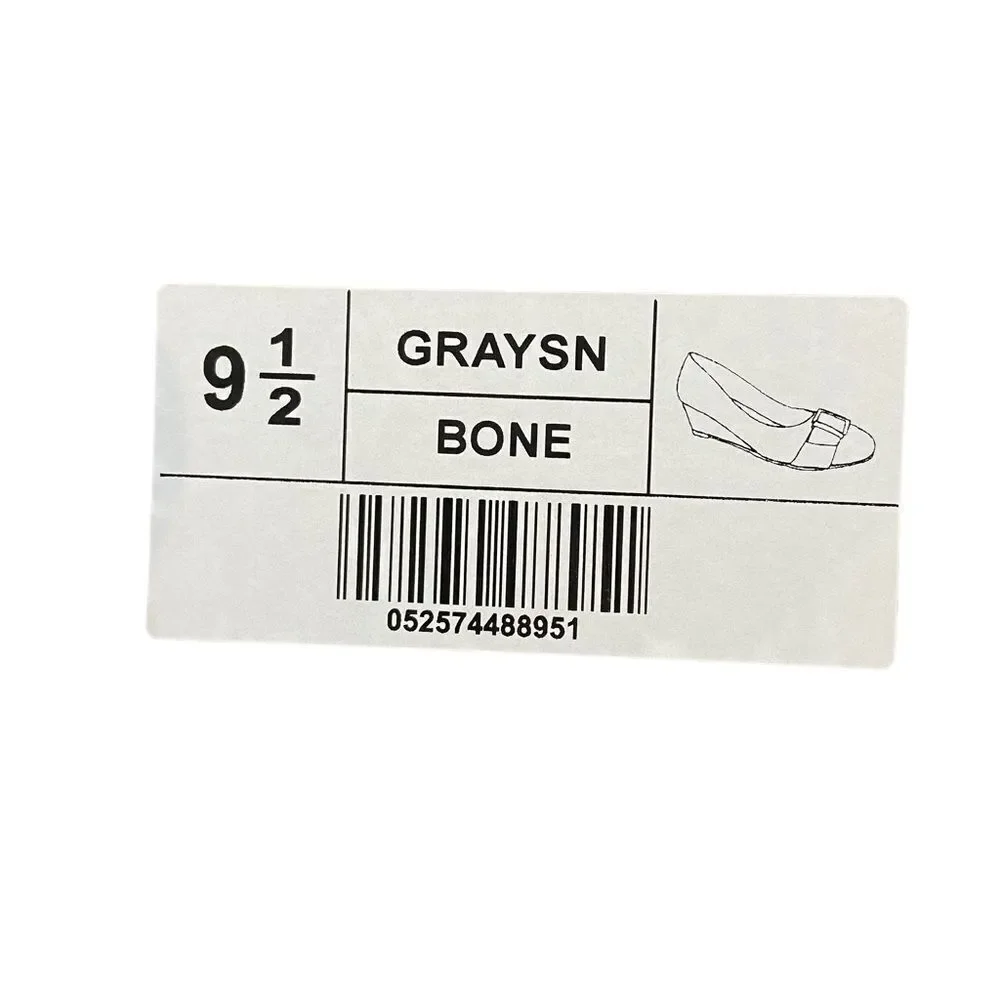 New in Box Journee Collection Graysn Wedge Heels with Buckle Bone Color Size 9.5